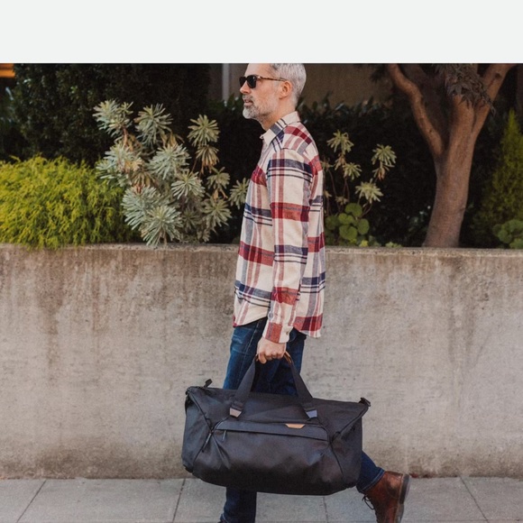 Peak Design Travel Duffel 35L - Huckberry Exclusive - Picture 7 of 15